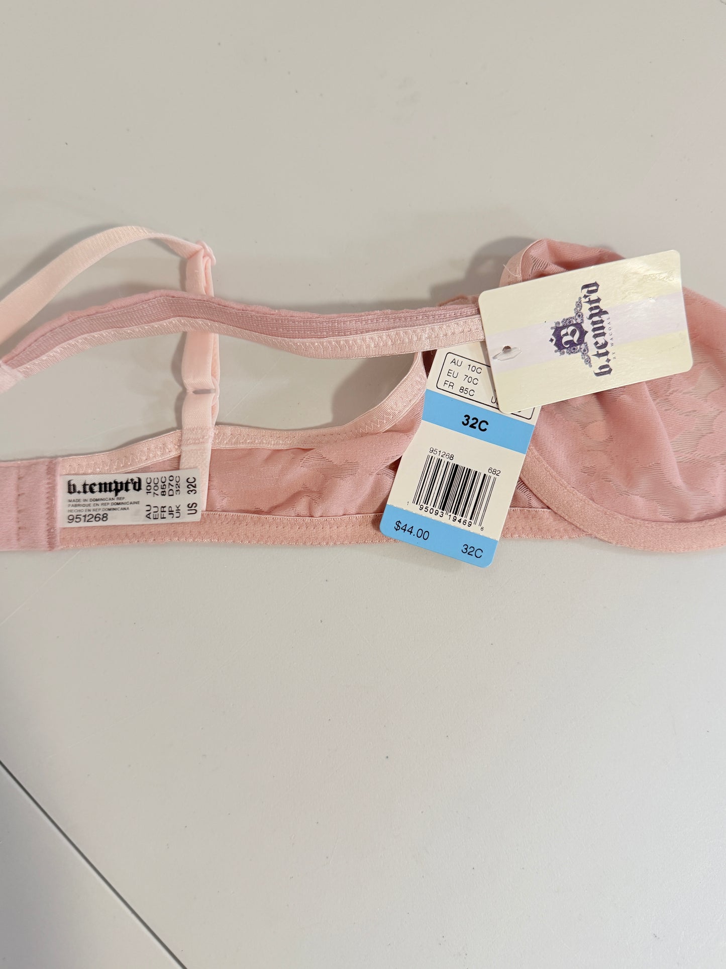 B.tempt'd by Wacoal Women's Pink Shadow Lace Underwire Bra NWT