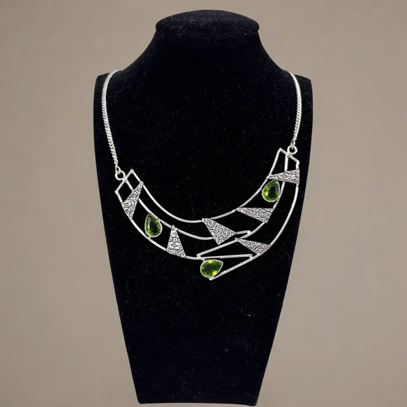 925 Silver Plated Green Peridot Semi-Precious Gem Necklace Jewelry