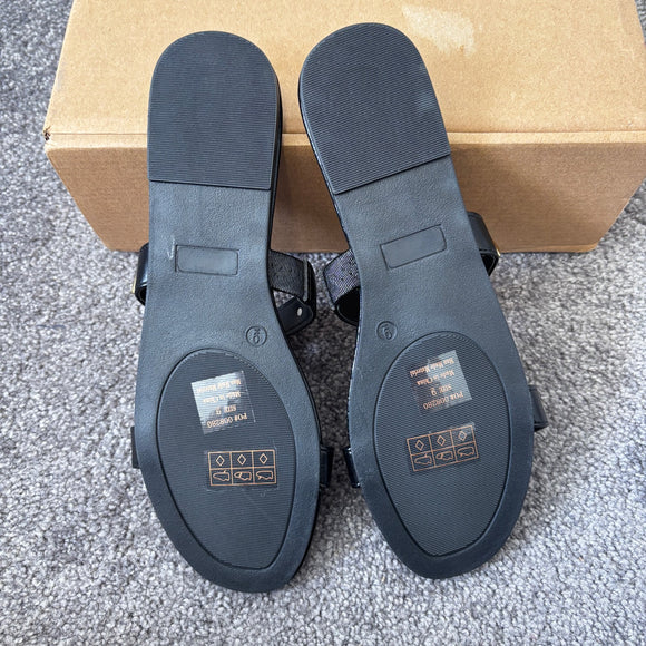 Journee Collection Women's 9 Black & Gold Kendall Studded Sandals NIB