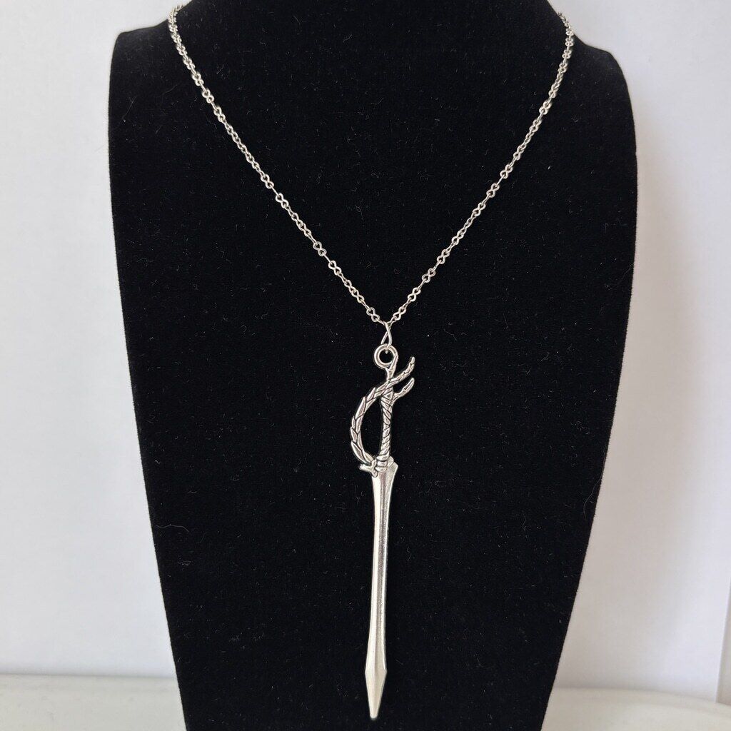 Dragonfang Rapier Alloy Pendant Charm for Jewelry, Cosplay & Crafts NWT