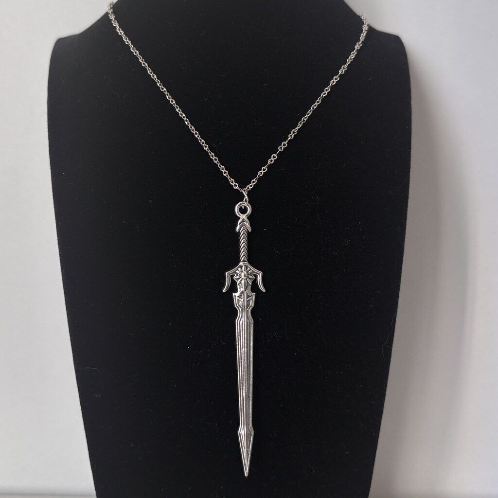 Celestial Knight’s Claymore Alloy Pendant Charm Jewelry, Crafts & Cosplay NWT