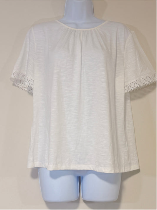 Jones New York Petite Large White Drapey T-Shirt with Lace Sleeve Trim NWT