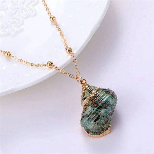 Green Seashell Pendant Ocean Series Natural Seashell Necklace NWT