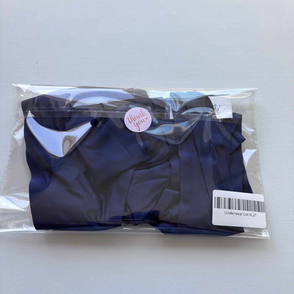 Gap GapBody Women's XL 3 Pack of Navy Thong Seamless Underwear NWT L27