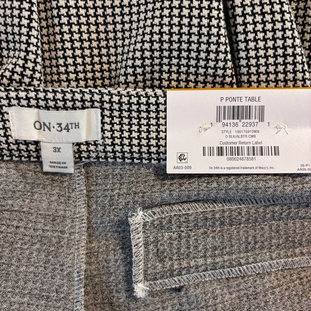 On 34TH Women's Plus Size 3X White & Black Ponte Kick-Flare Ankle Pants NWT