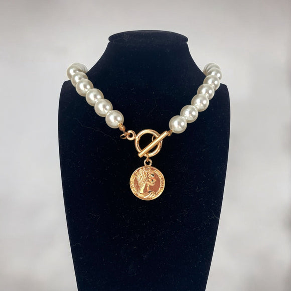 Women's Faux Pearl Choker Necklace Toggle Clasp with Coin Charm Pendant NWT