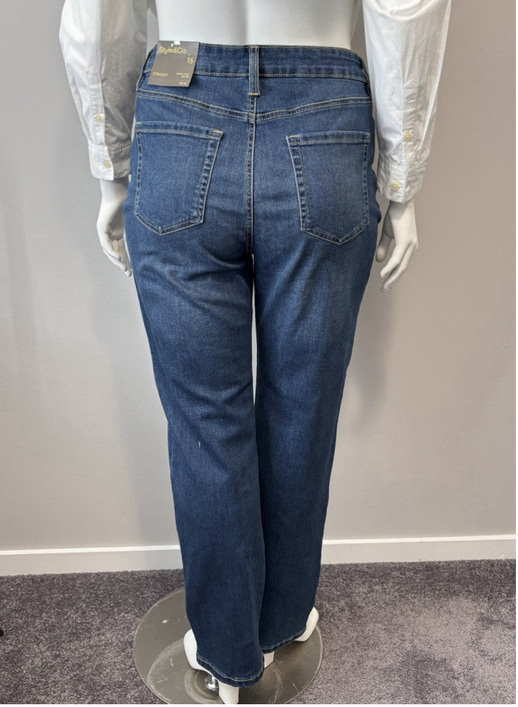 Style & Co Women's Size 16 Medium Wash Curvy Straight-Leg High Rise Jeans NWT