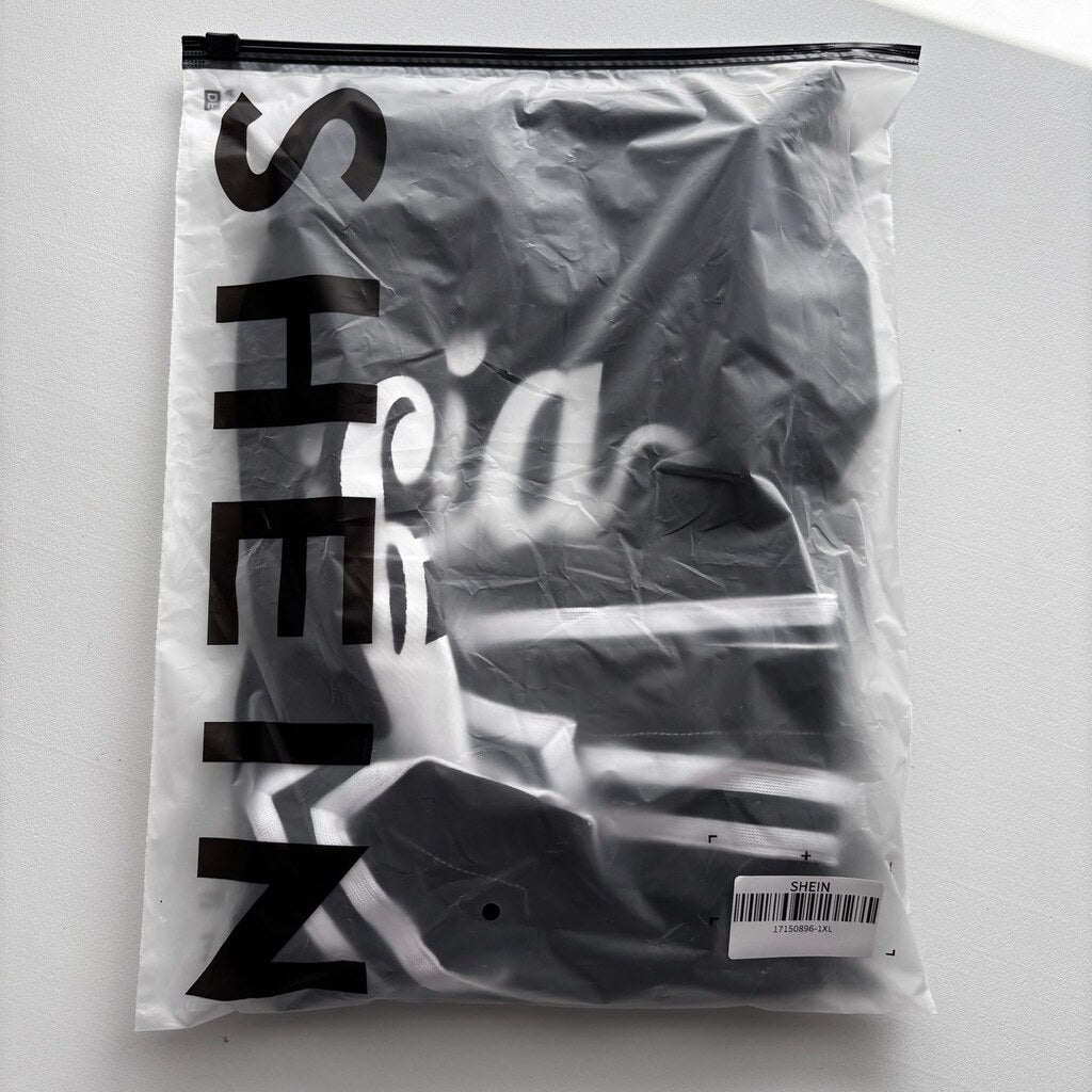 SHEIN Women's 1XL Plus Size Black Letter Print California Logo Summer Shorts NIB