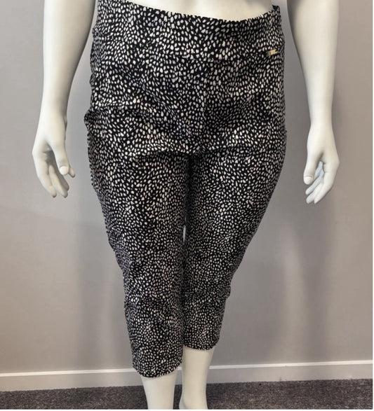 INC International Concepts Plus Size 16 Black & White Printed Capri Pants NWT