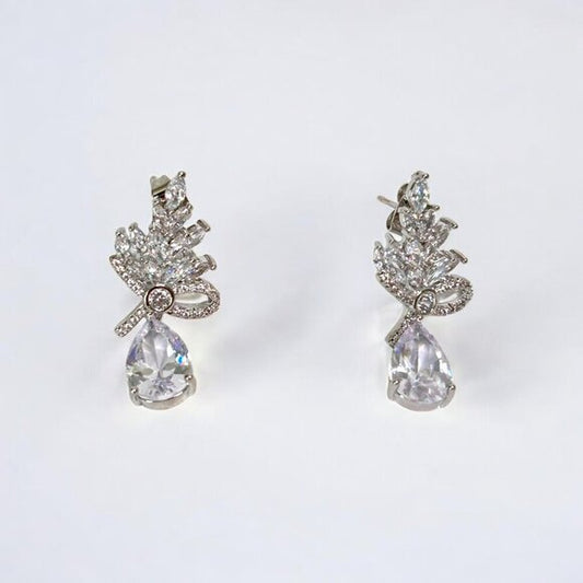 Women's Korean Style Cubic Zirconia Crystal & Silver Drop Earrings NWT