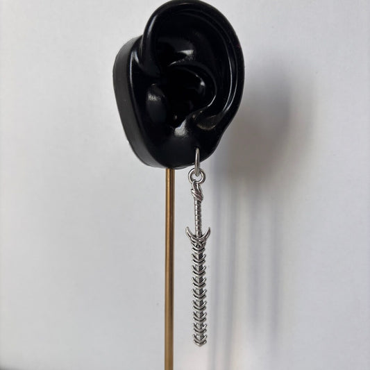 Serpent Spine Blade Alloy Pendant Charm for Jewelry, Crafts & Cosplay NWT