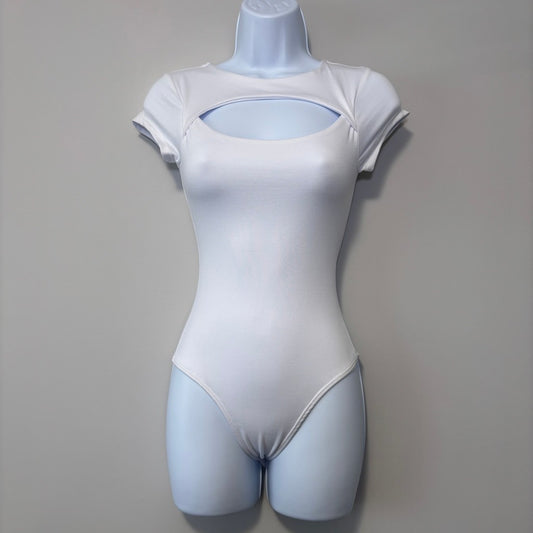 Just Polly Women's Extra Small White Knit Cutout Short Sleeve Thong Bodysuit NWT