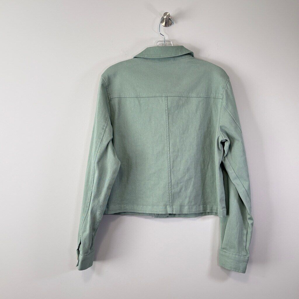 And Now This Women's Medium Green Long-Sleeve Cropped Shacket NWT