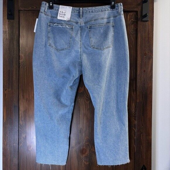 AND NOW THIS Plus Size 14W Light Wash Ripped Mom Jeans NWT