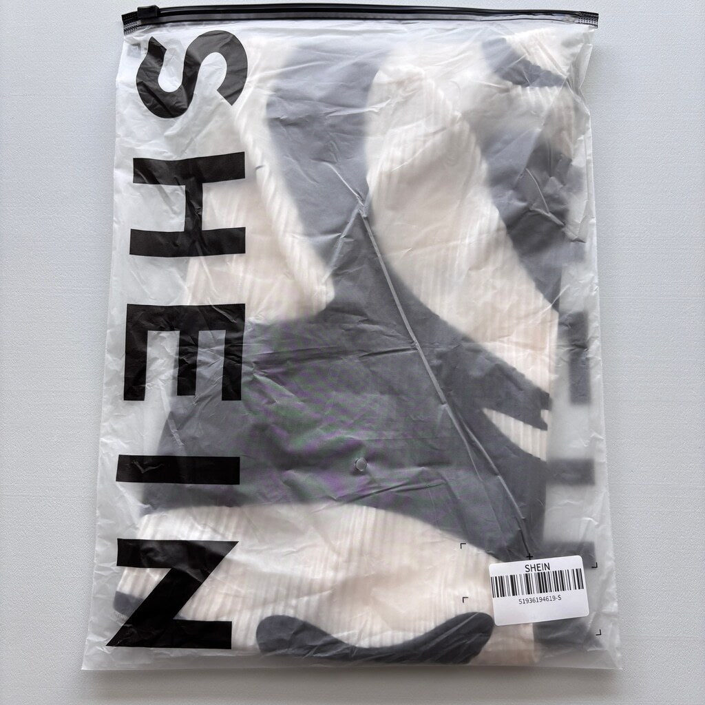 SHEIN Women’s Size Small Black & Cream Abstract Print Pleated Mini Skirt NIB