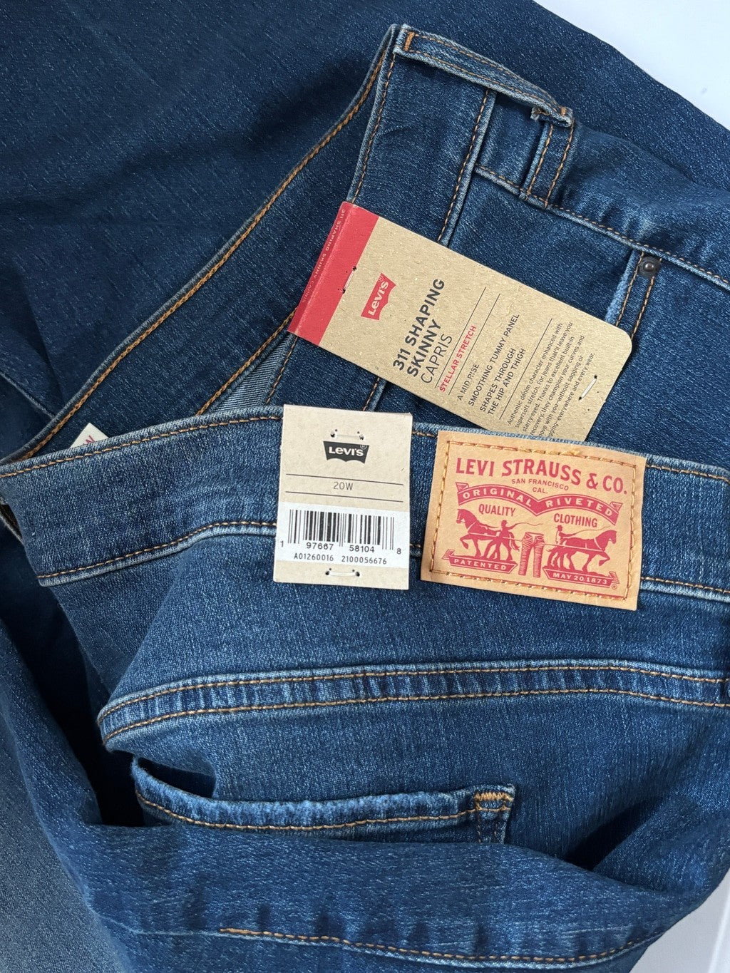 Levi's Plus Size 20W 311 Shaping Skinny Capri Jeans - Dark Wash NWT