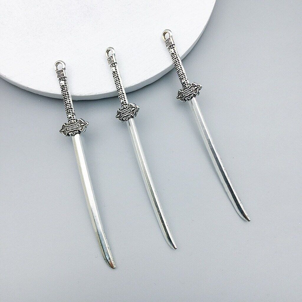 Samurai’s Moon Katana Warrior Alloy Pendant for Jewelry, Crafts & Cosplay NWT