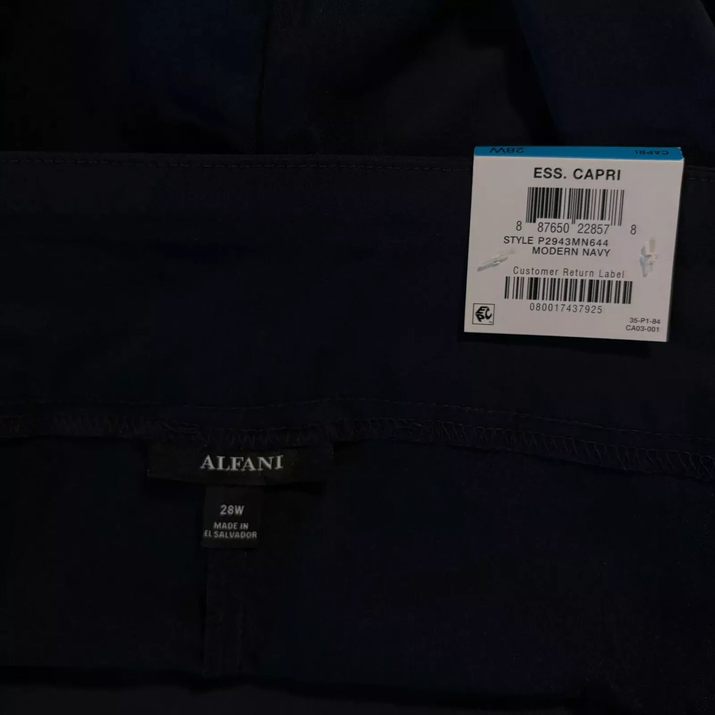Alfani Plus Size Navy Blue Stretchy Tummy-Control Capri Pants NWT