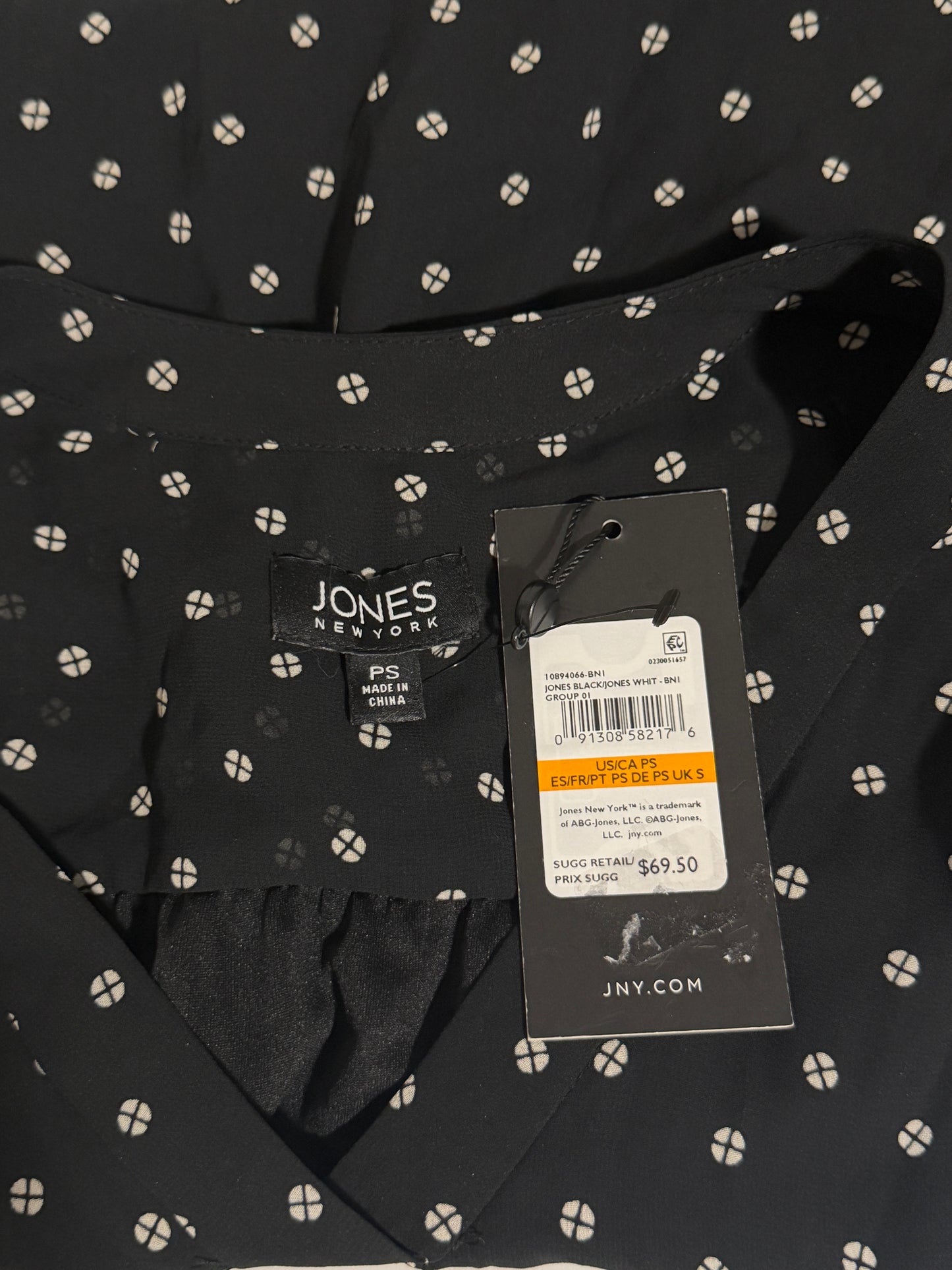 Jones New York Petite Black & White Printed V-Neck 3/4-Sleeves Blouse NWT