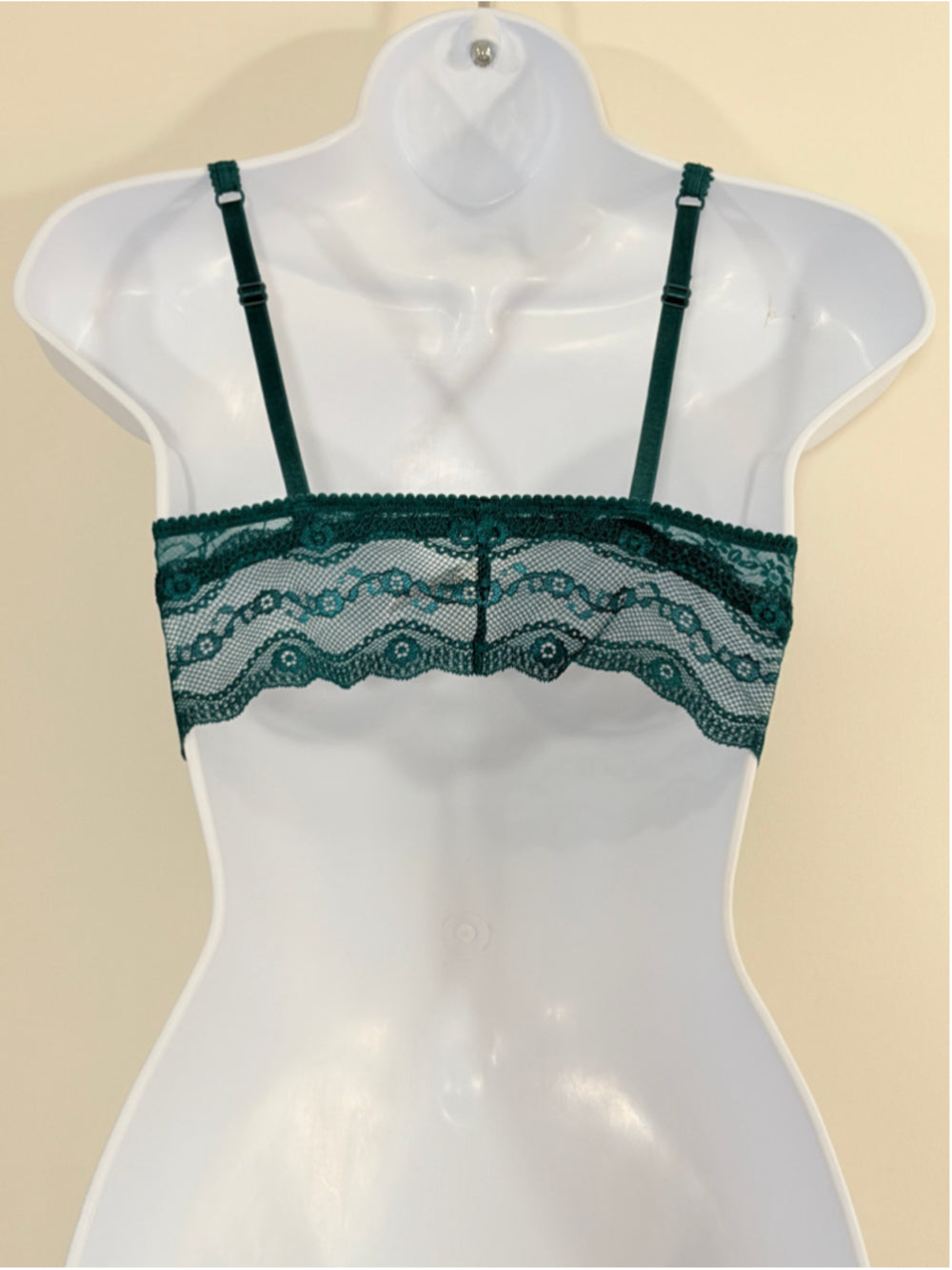b.tempt'd by Wacoal Women's Size Medium Green Lace Kiss Bralette NWT