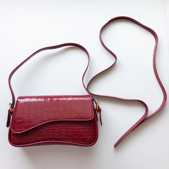 Structured Red Faux Croc Embossed Shoulder & Crossbody Bag / Purse NWT