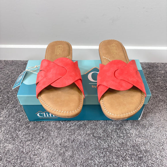 Cliffs by White Mountain Women's 7 Red and Tan Suede Slide Sandal NWT