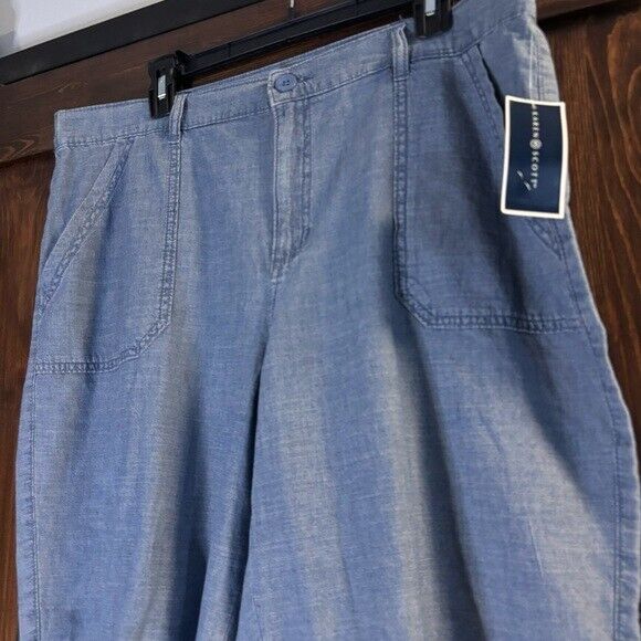 Karen Scott Women's Mid Rise Blue Chambray Shorts NWT