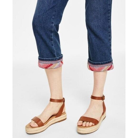 Style & Co. Women's Pink Detail Embroidered Curvy Capri Jeans NWT
