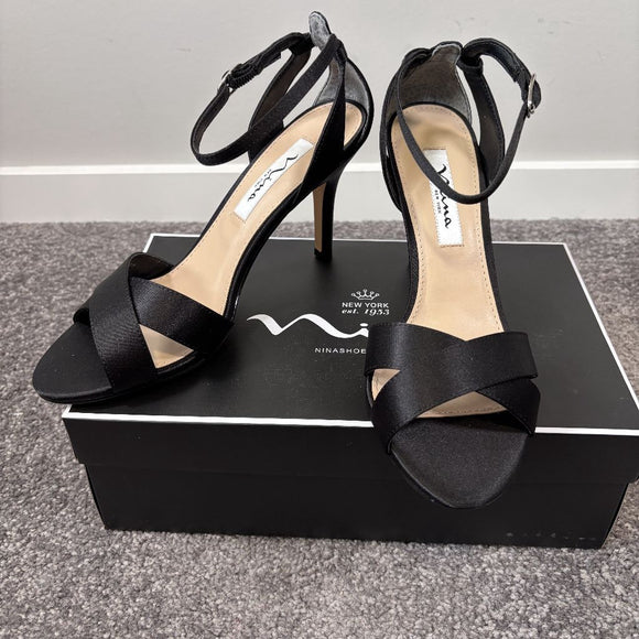 Nina Venus Women's 8 Black Satin Ankle Strap Heels / Heeled Shoes NIB