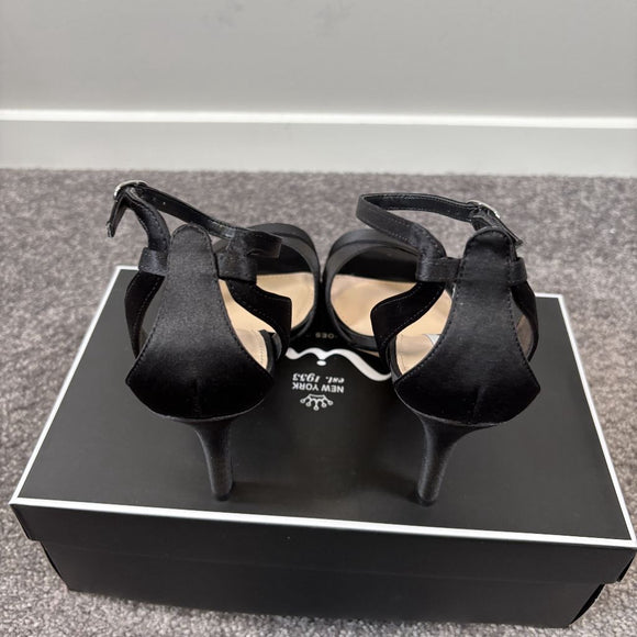 Nina Venus Women's 8 Black Satin Ankle Strap Heels / Heeled Shoes NIB
