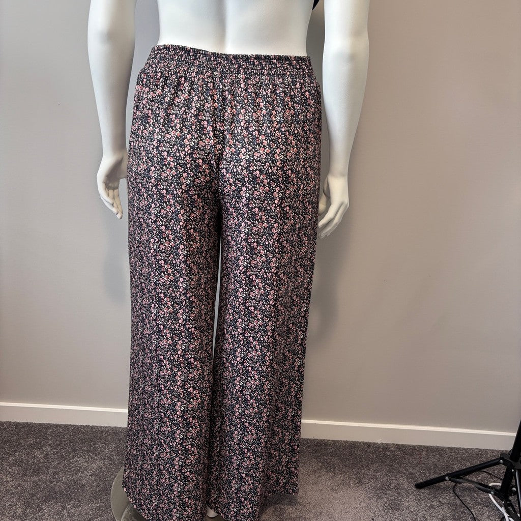 Tinsel Women's Extra Large Petite Navy Floral Print Wide-Leg Pants NWT