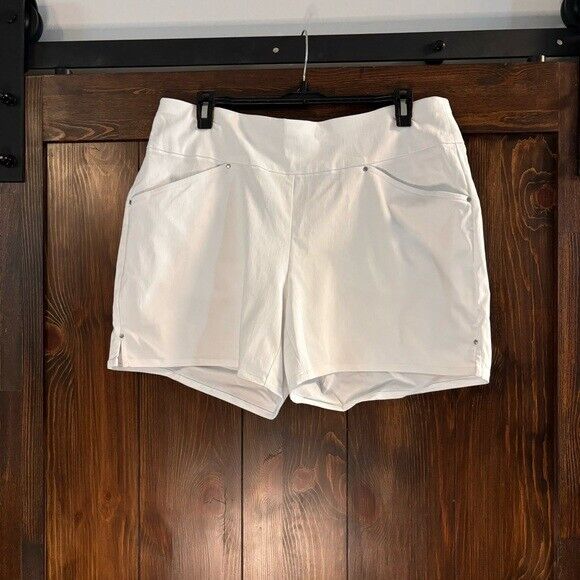 I.N.C. International Concepts Women's Curvy White Mid Rise Pull-On Shorts NWT