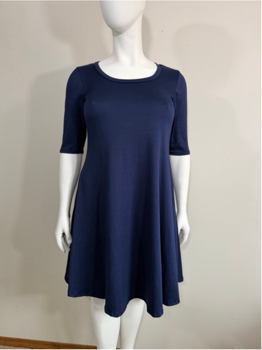 24seven Plus Size 1X Navy Pleated Boat Neck Stretchy & Soft Midi Dress NWT