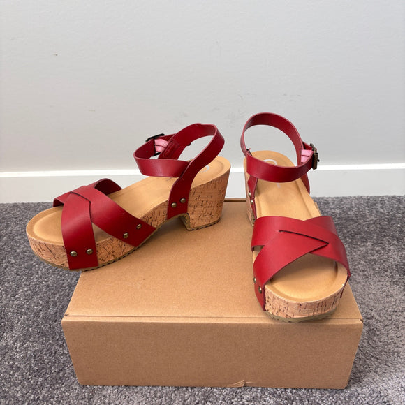 Journee Collection Women's Size 8 & 8.5 Red Cork Block Heel Valentina Shoes NIB