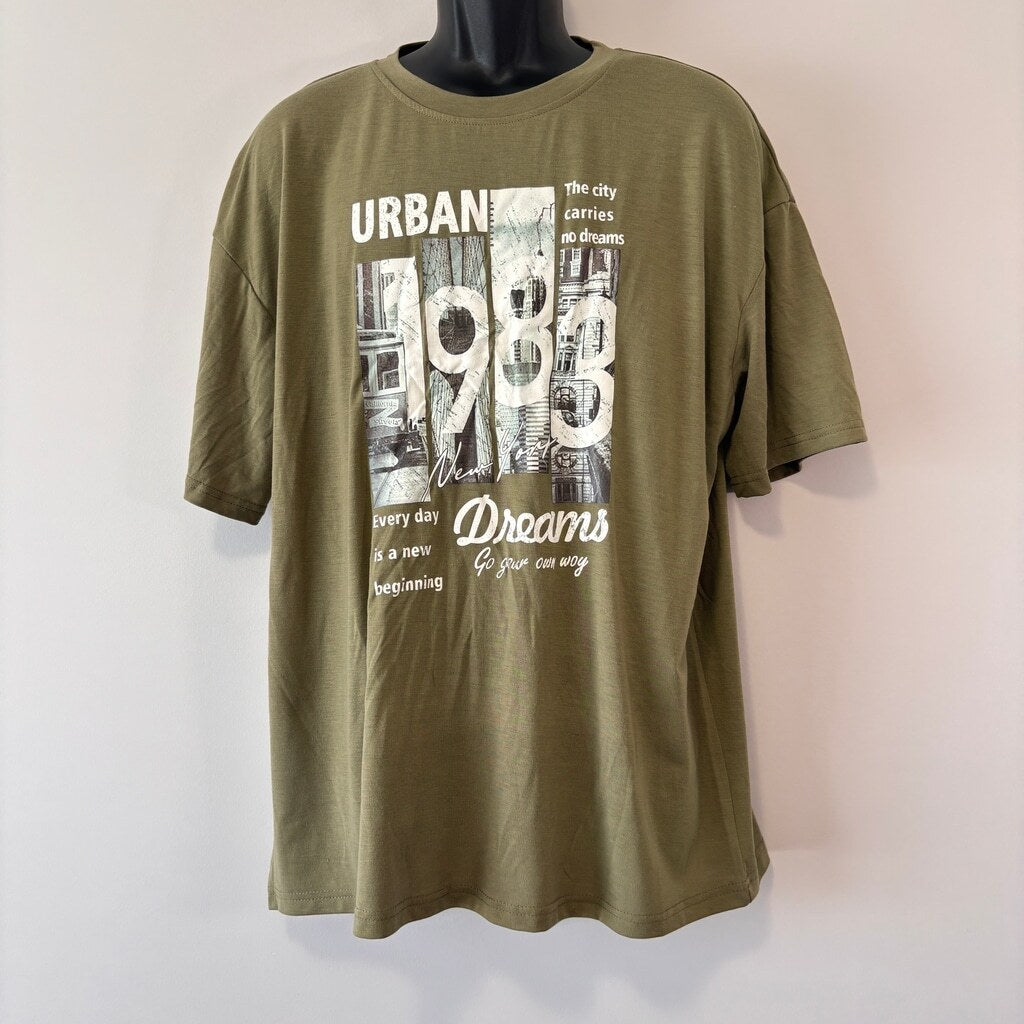 SHEIN Men's Green Urban New York Graphic Short Sleeved T-Shirt NIB
