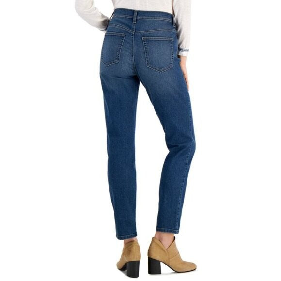 Style & Co 4 Petite Mid Rise Slim Leg Classic Jeans NWT