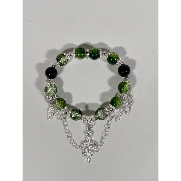 Green Crackle Glass Snake Beaded Charm Bracelet Silver Tone & Stretchy NWT