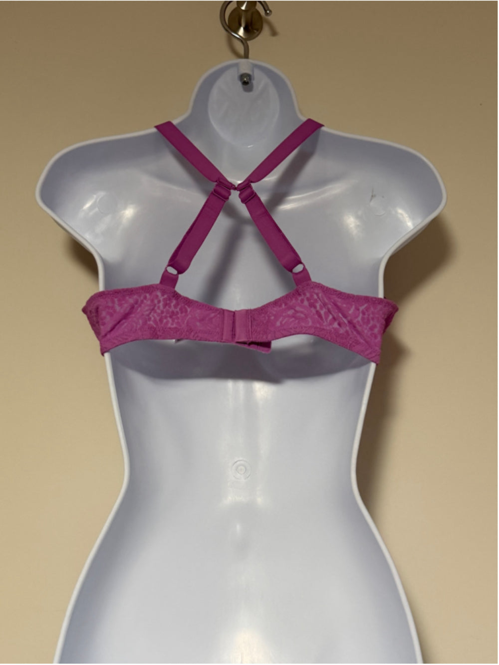 Wacoal Women's Size 38C Purple Halo Lace Molded Underwire Bra NWT