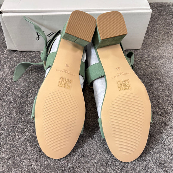 Journee Signature Women's 9.5 Green Leather Block Heel Sandals / Shoes NIB