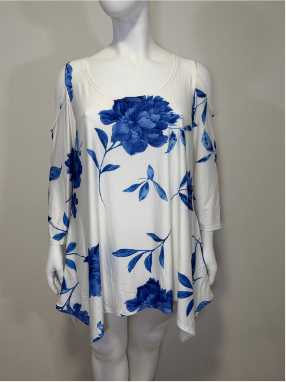 White Mark Women's 3XL Floral Cold Shoulder Tunic Top White & Blue NWT