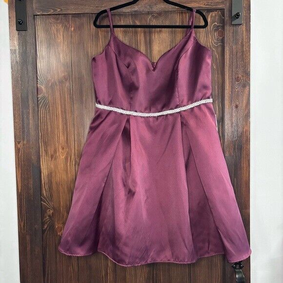 B Darlin Trendy Plus Size 16W V-Neck A-Line Formal Knee Length Burgundy Dress NWT