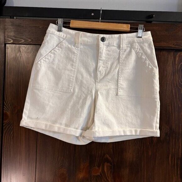 Style & Co Women's Size 8 White Denim Mid-Rise Cuffed Casual Shorts NWOT.