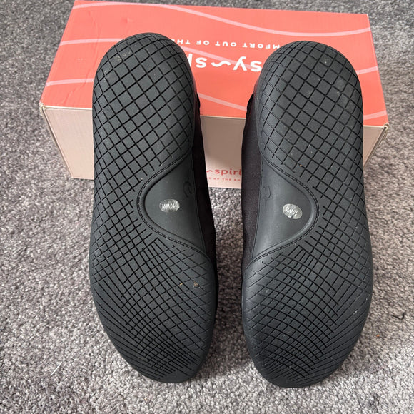 Easy Spirit Women's 7.5 Wide Black Casual Slip-On Walking Shoes NIB