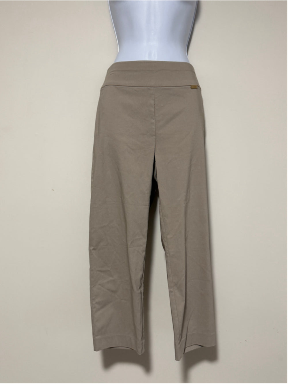 INC International Concepts Size 10 Beige Tummy-Control Pull-On Capri Pants NWT