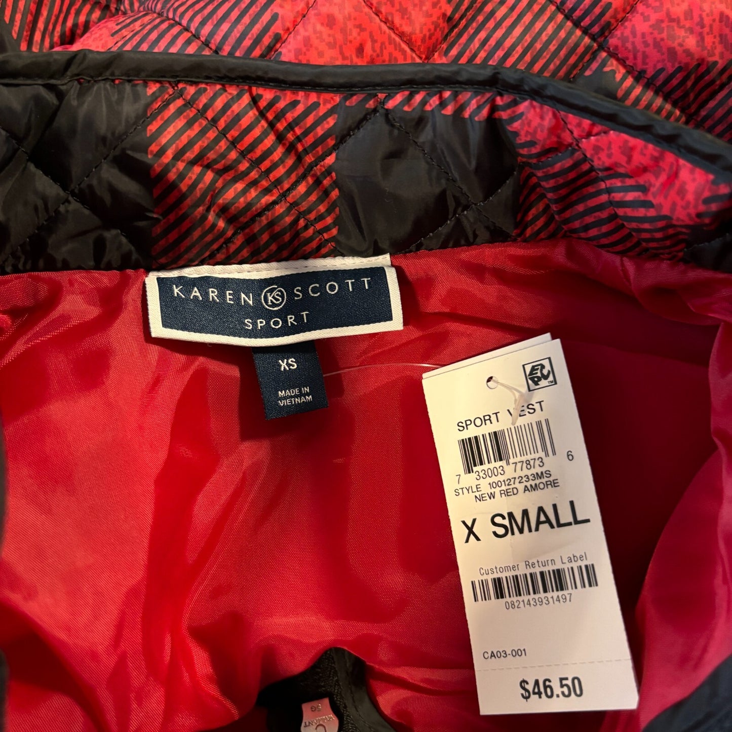 Karen Scott Women's XS Red and Black Buffalo-Check / Plaid Puffer Vest NWT.