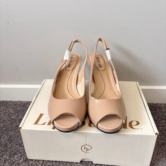 Life Stride Women's 7 Teller Light Beige Neutral Slingback Peep Toe Pumps NIB