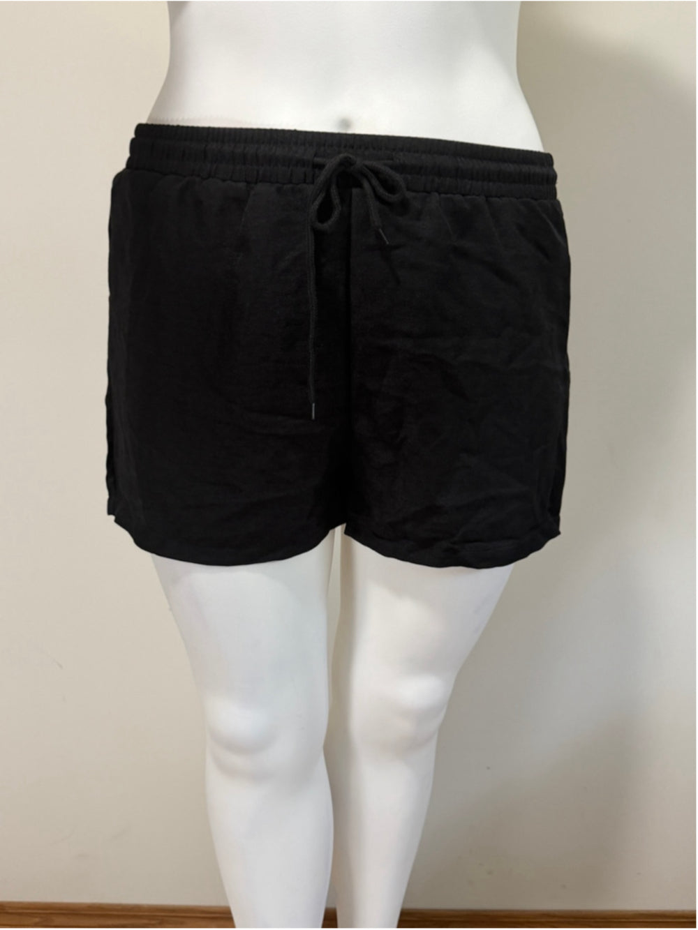SHEIN Women's XL Black Drawstring Lounge / Athletic Shorts NWT