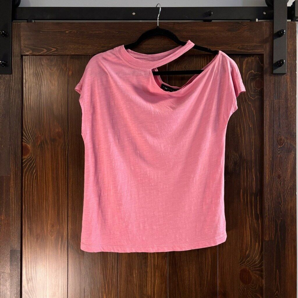 Sanctuary Size XS Light Pink Part-Time Lover Trendy Cut-Out T-Shirt NWT