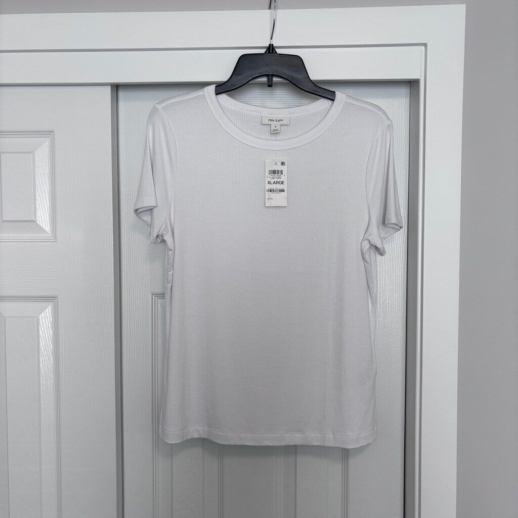 On 34th Women’s XL White Ribbed Casual T-Shirt NWT