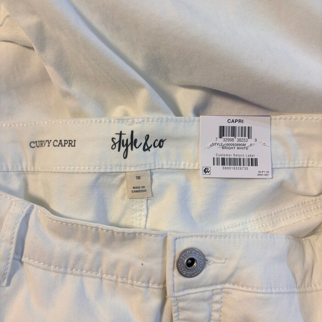 Style & Co Women's Curvy Cuffed White Capri Jeans NWT